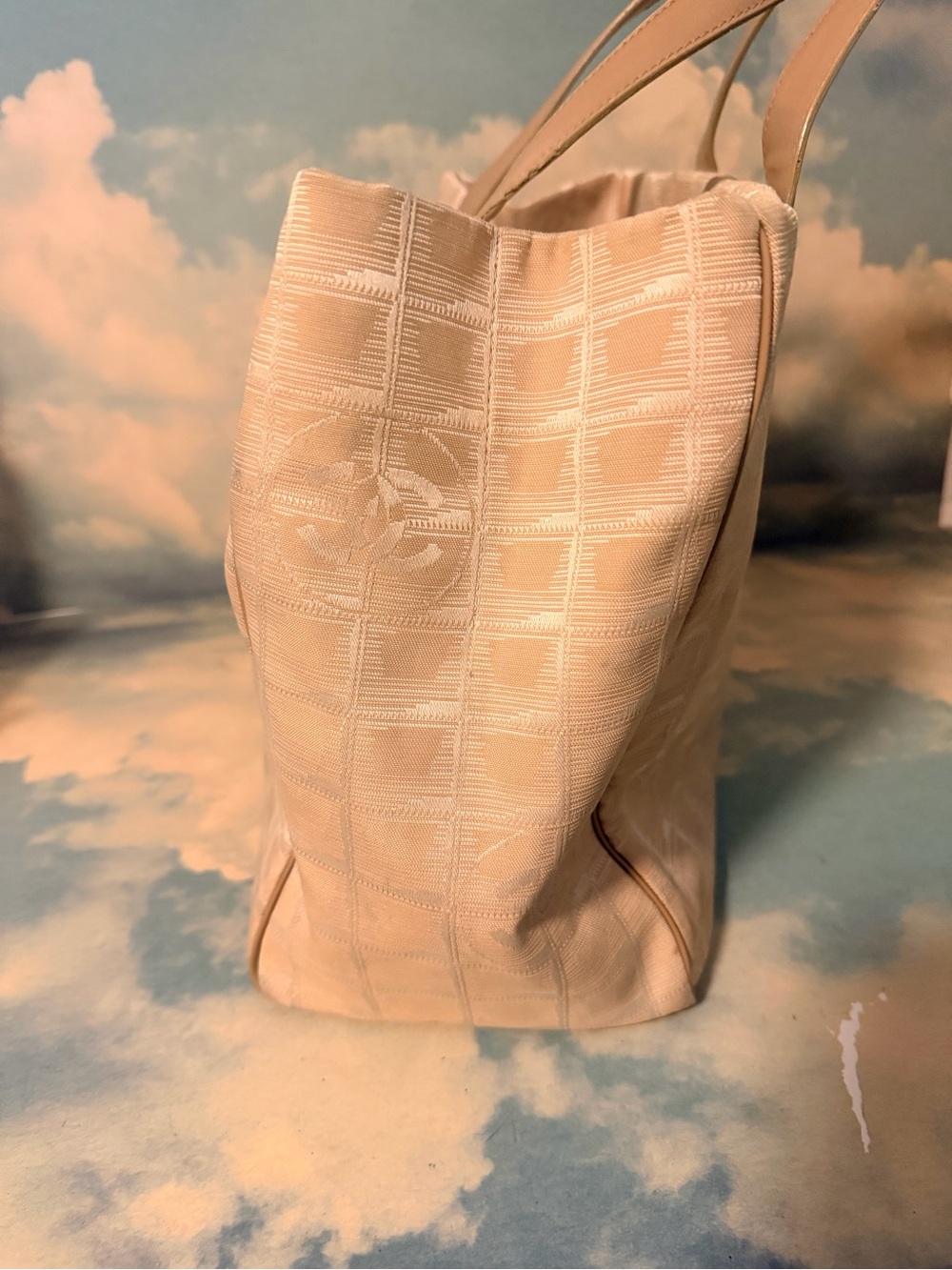 CHANEL miniline tote - Picture 14 of 15
